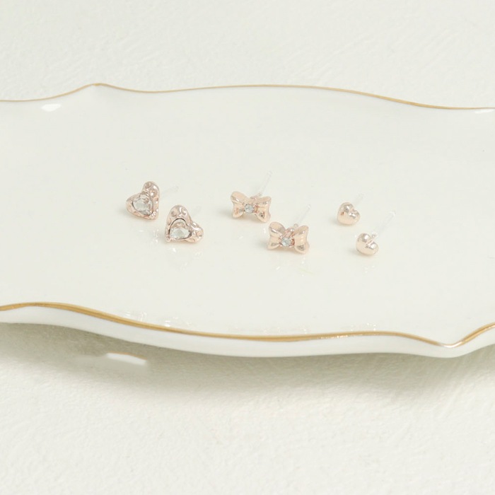 残りわずか】樹脂ピアスセット 6個 3ペア ハート ビジュー リボン
