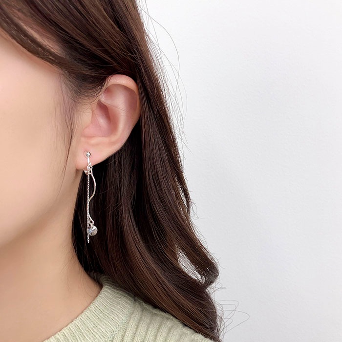 █Kei★イヤリング 残りわずか】イヤリング ロング チェーン クリアビーズ【2type