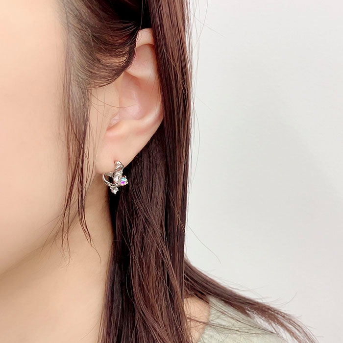 ピアス　ハート　矢　黒　白　ビジュー　シンプル　ワンポイント ピアス ハート 矢 黒 白 ビジュー シンプル ワンポイント 軟骨ピアスの