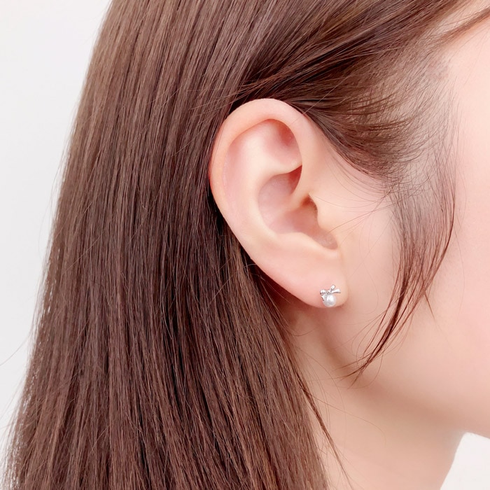 樹脂ピアス メタルリボン パール プチ | ピアス,樹脂ピアス,リボン