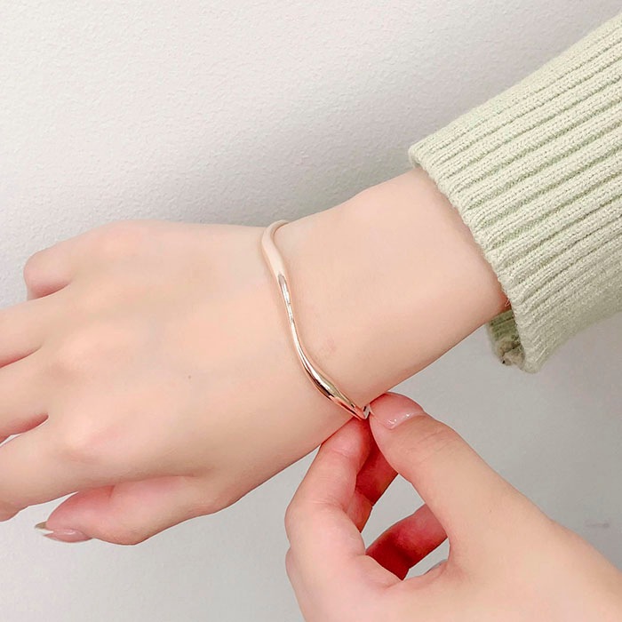 ニュアンス マット ワイド バングル 3cm幅 目ざとく 