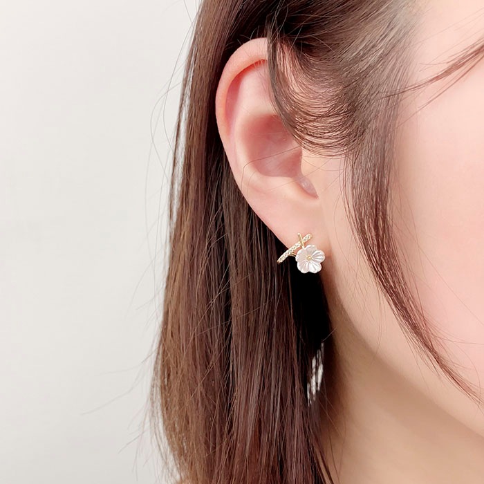 curveline フラワー ピアス【1点のみ】（フラワーピアス ピアス 
