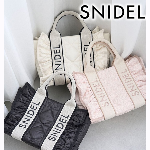 期間限定10%OFF】SNIDEL スナイデル フリルキルティングロゴバッグ