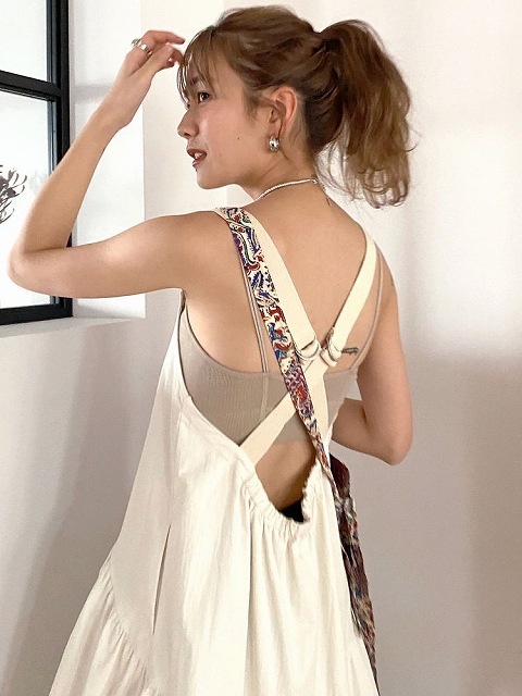 SOLD OUT】【期間限定15%OFF】Ungrid アングリッド/バックデザイン