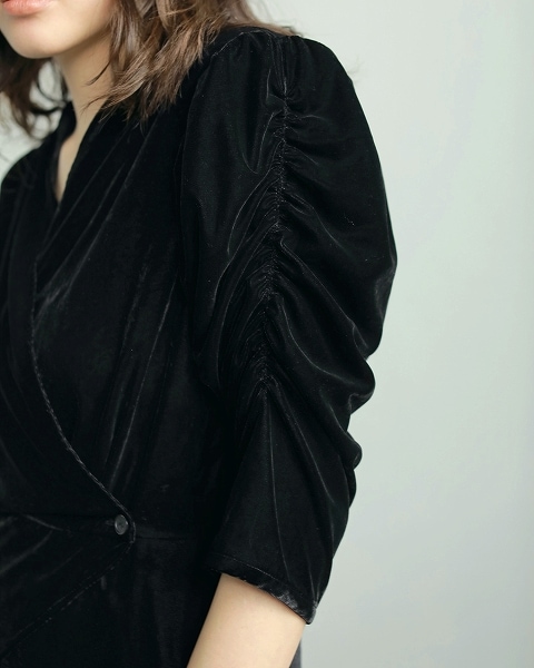 anuke アンヌーク Velour Gather Blouse 62520421 /キャンセル