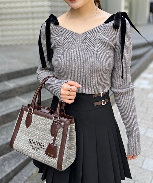 PRE SALE30%OFF】SNIDEL スナイデル ショルダーリボンオフショルニット