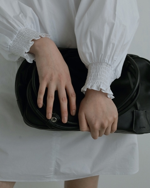 anuke アンヌーク Ecoleather Boston Bag ブラック anuke アンヌーク Ecoleather Boston Bag 62521018 /キャンセル返品