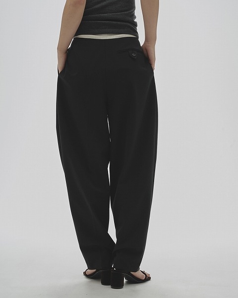 TODAYFUL トゥデイフル Tapered Tuck Trousers 12520710