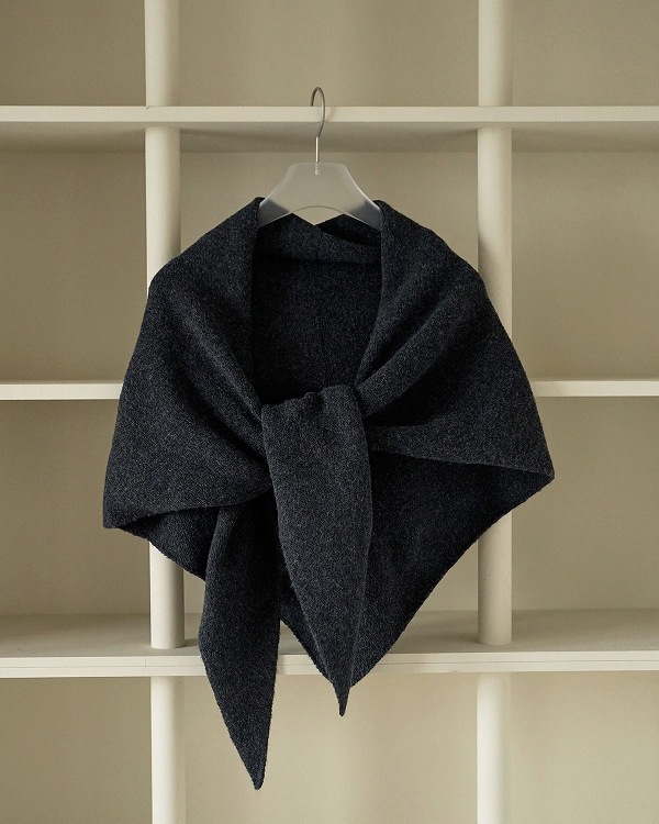 anuke ����̡��� Knit Triangle Scarf 62621013 /����󥻥������Բľ��ʡ������ˤ�15���ޤ�¨��ȯ��(���˰ʳ�)��
