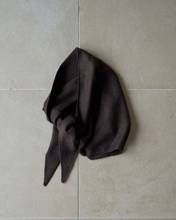 anuke ����̡��� Knit Triangle Scarf 62621013 /����󥻥������Բľ��ʡ������ˤ�15���ޤ�¨��ȯ��(���˰ʳ�)��