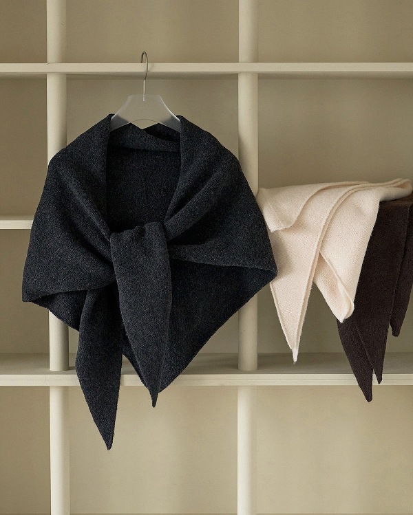 anuke ����̡��� Knit Triangle Scarf 62621013 /����󥻥������Բľ��ʡ������ˤ�15���ޤ�¨��ȯ��(���˰ʳ�)��