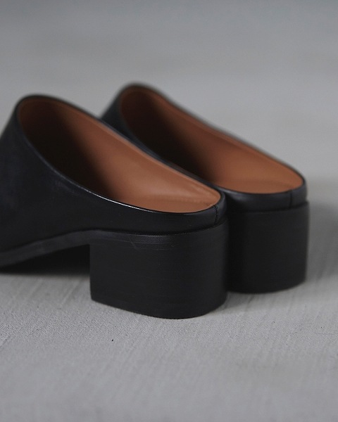 追加生産決定】【予約商品】anuke アンヌーク Ecoleather Heel Slip