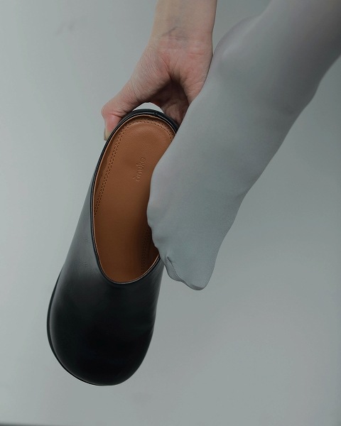 追加生産決定】【予約商品】anuke アンヌーク Ecoleather Heel Slip