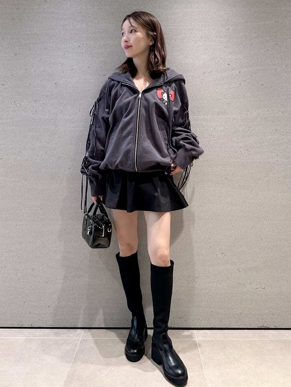 SALE30%OFF】SNIDEL スナイデル 【HELLO KITTY】レースアップパーカー