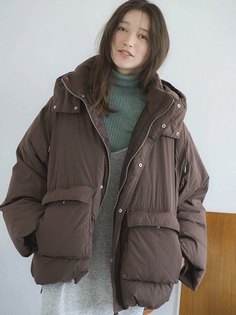 ungrid フードデザインダウン　アイボリー Ungrid（アングリッド） ダウンコート ダウンジャケット フード