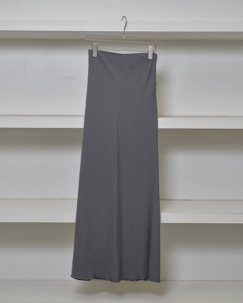 Backsatin pencil skirt