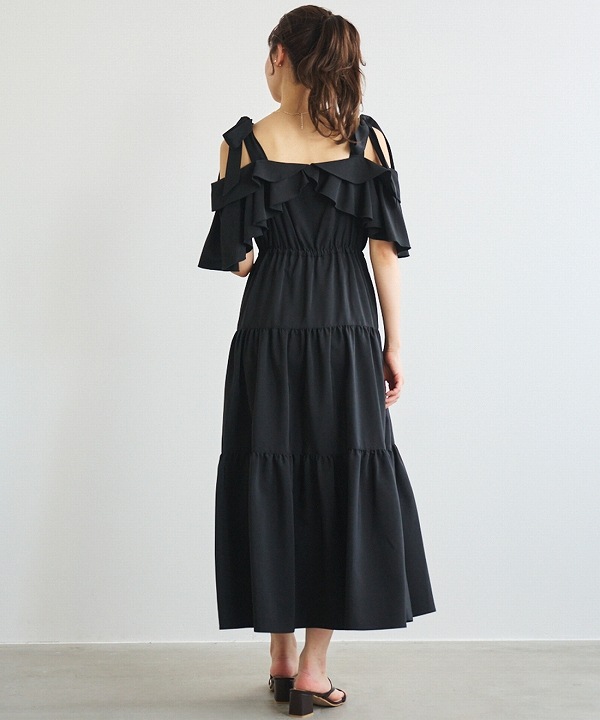 LILIANCARATバルーンフリルオフショルワンピース バルーンフリルオフショルワンピース｜PETAL ONLINE（ペタルオンライン）