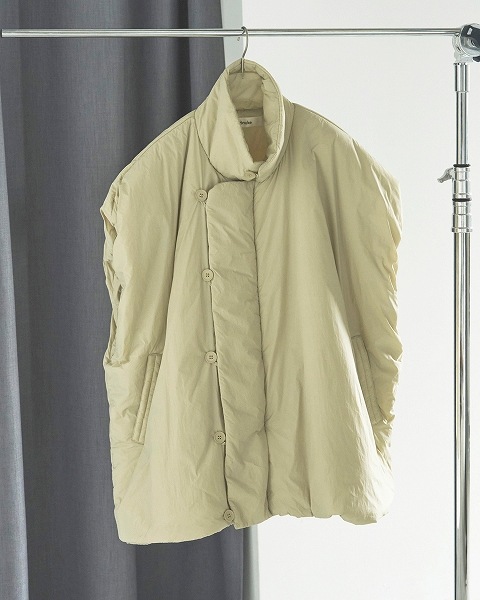 【anuke アンヌーク】Volume Over Vest 38 anuke アンヌーク Volume Over Vest 62520104 /キャンセル返品不可商品