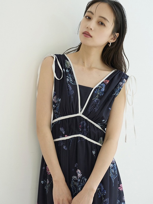 【新品未使用】SNIDEL スナイデル フラワードロストディティールワンピース SNIDEL（スナイデル） ワンピース 「00サイズあり」フラワードロスト