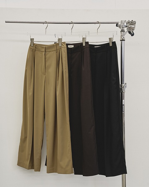 TODAYFUL �ȥ��ǥ��ե�  Lightweight Tuck Trousers 12520704  /����󥻥������Բľ��ʡ������ˤ�15���ޤ�¨��ȯ��(���˰ʳ�)��