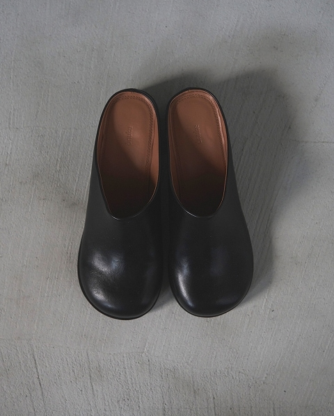 anuke アンヌーク Ecoleather Heel Slip-ons サボ anuke アンヌーク Ecoleather Heel Slip-ons 62521021 /キャンセル返品