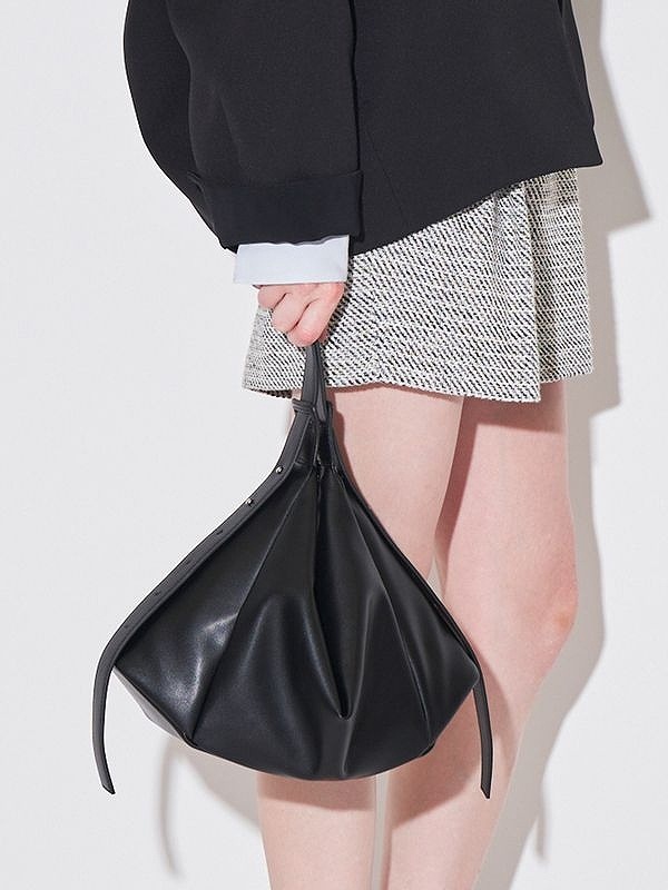 �ڴ��ָ���10%OFF��ELENDEEK �����ǥ�����  FORM 2WAY BAG �ե����2WAY�Хå� 512611920101 ����󥻥������Բľ��� �������ˤ�15���ޤ�¨��ȯ��(���˰ʳ�)��