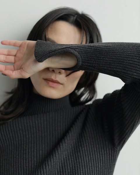 anuke ����̡���  Slit Turtle Knit 62520530 /����󥻥������Բľ���  �������ˤ�15���ޤ�¨��ȯ��(���˰ʳ�)��