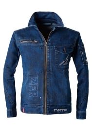 �ڸ��������ۥ������ե���ƥ��� I'Z FRONTIER 3D���ȥ�å��ǥ˥ॸ�㥱�å� 7710