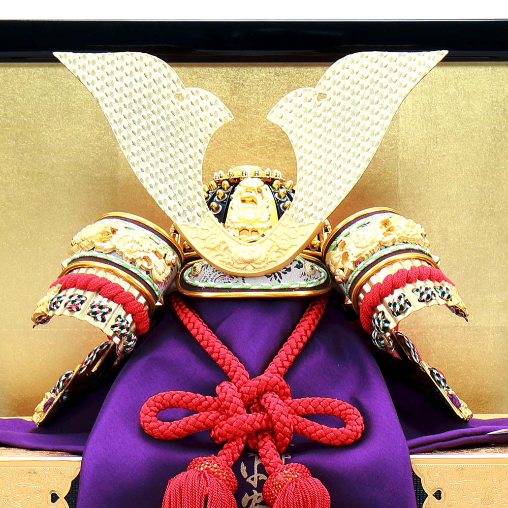 5月人形 五月人形 お祝い 兜飾り 10号 平飾り台付 屏風付 黒塗
