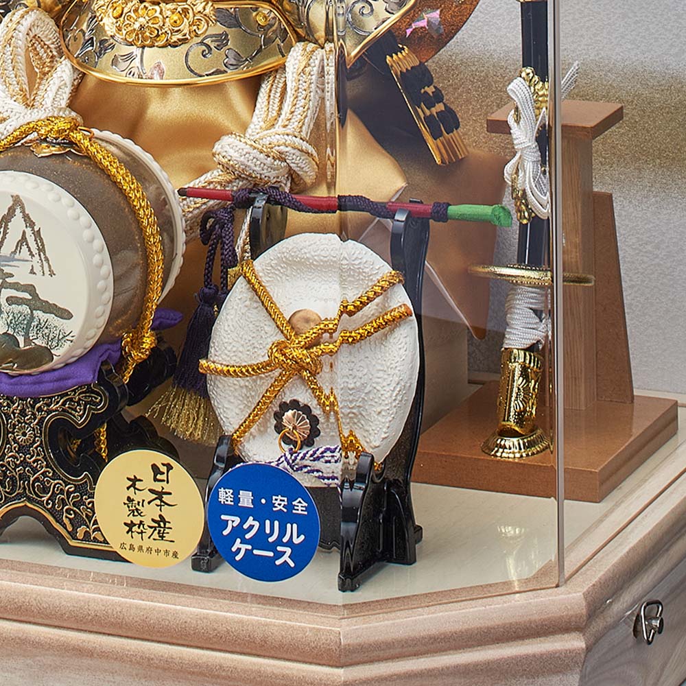 【展示品限り】五月人形　兜　上杉謙信　ケース飾り　※閉店セール　K6 五月人形 コンパクト 兜 ケース飾り 上杉謙信 ケース入り 兜飾り