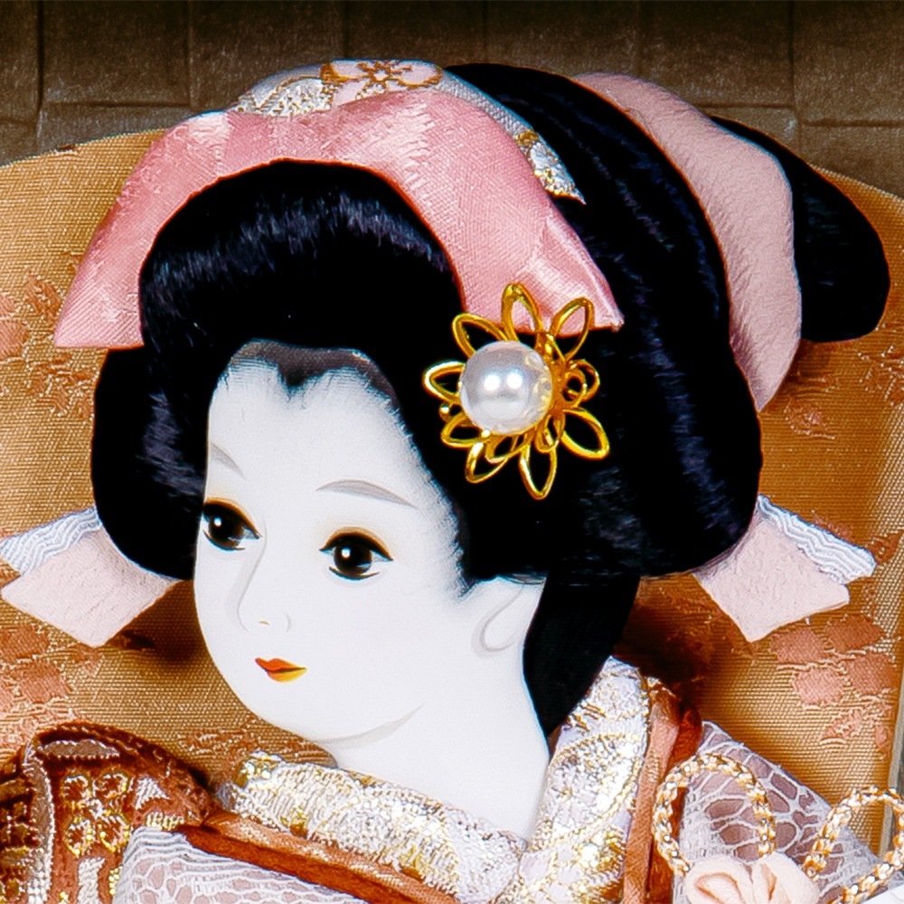 お正月飾り　木目込人形　羽子板飾り 羽子板飾り コンパクト 木目込 正絹博多織 献上柄 赤（飾り台付）｜初