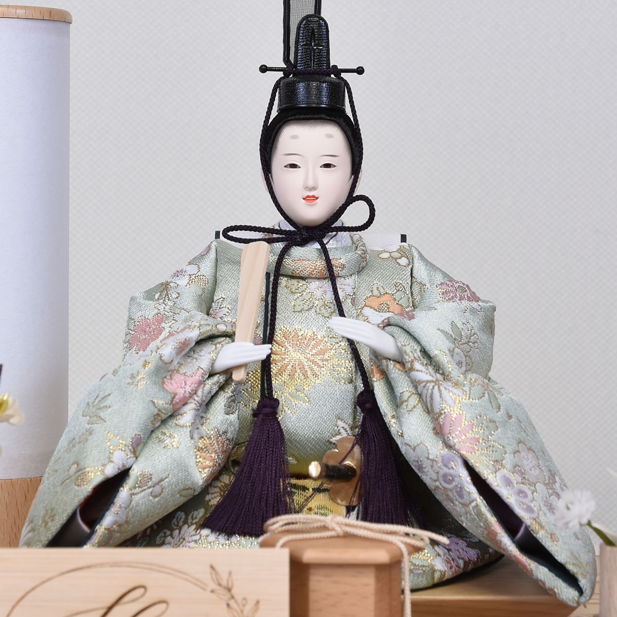 雛人形 ケース飾り コンパクト 白 木目 ケース入り ミニ モダン