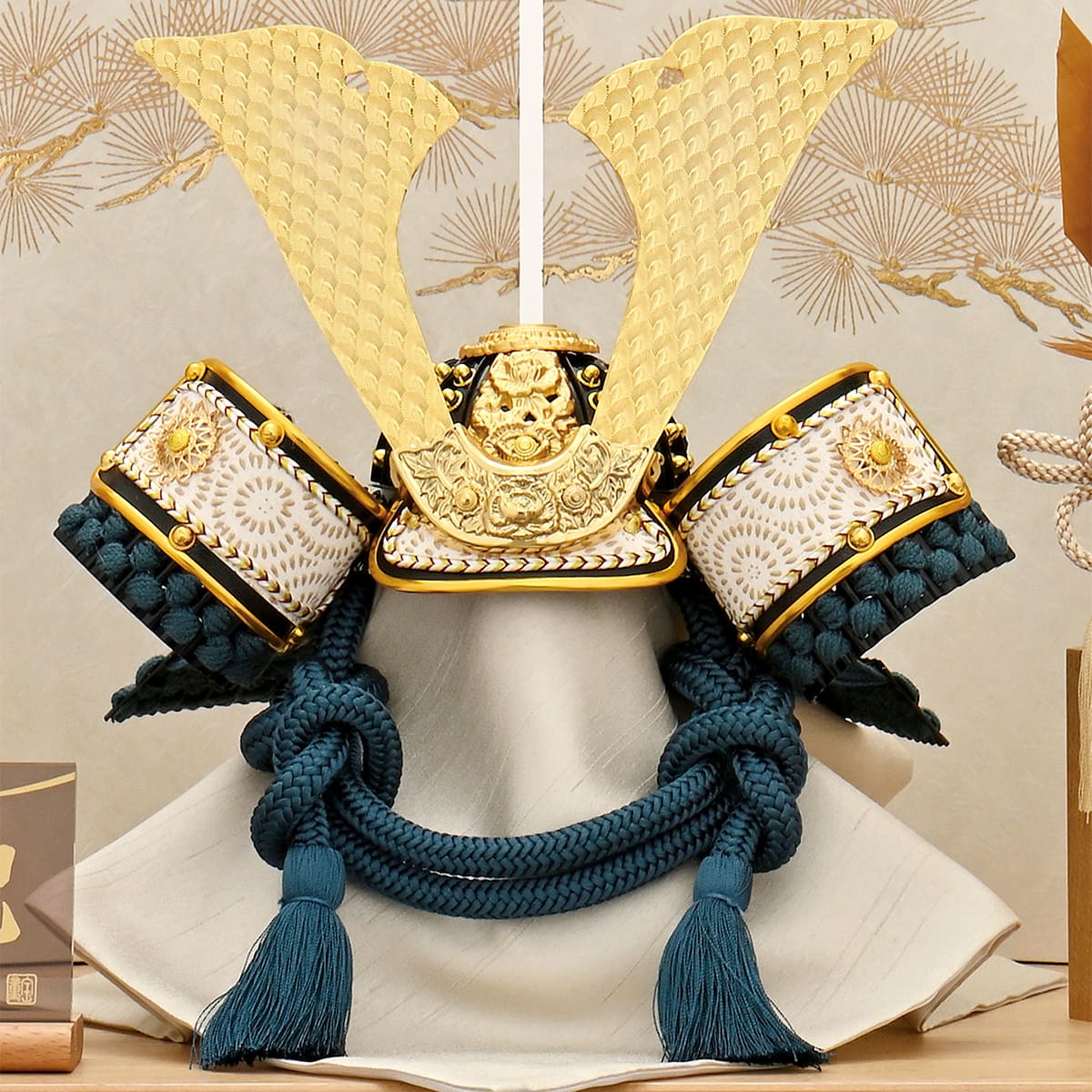 五月人形 コンパクト 収納飾り かぶと 兜飾り 組子細工 ミニ おしゃれ