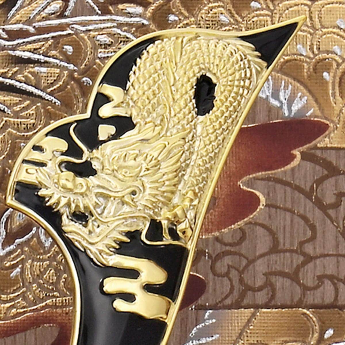 五月人形 ケース飾り かぶと 伊達 白 コンパクト 兜飾り ケース入り