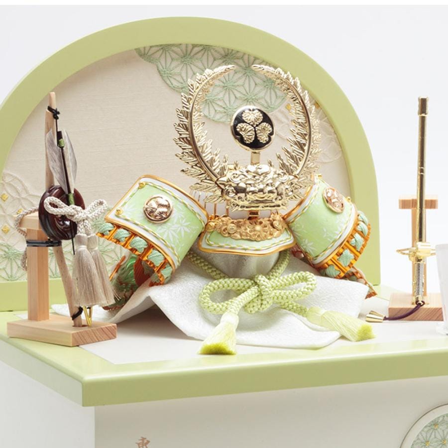 五月人形 久月作 コンパクト お祝い 兜飾り 収納飾り 徳川家康 正絹