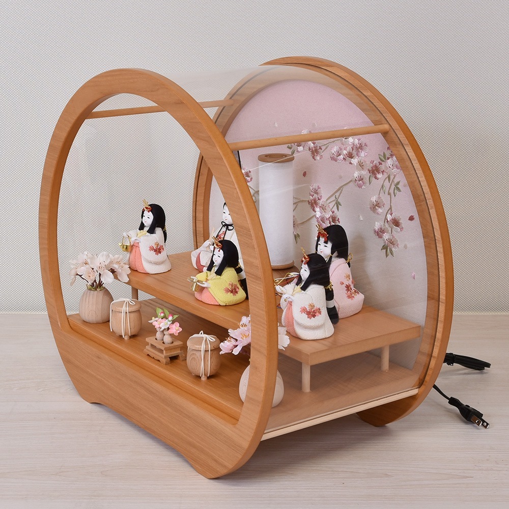 ケース入り雛人形。 sakura1_2_01.jpg