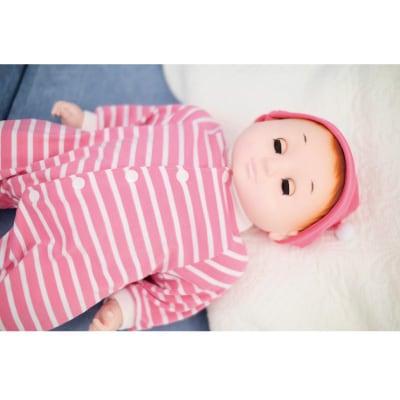 赤ちゃん人形 ともちゃん（洋服セット付）