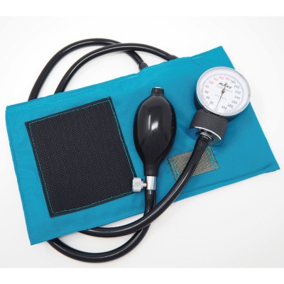 医療用レザーカバン 聴診器、アネロイド式血圧計等付き カラフルアネロイド式血圧計 （ケース付き/聴診器なし）