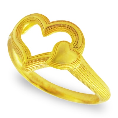 寄り添う2つのハートが愛らしい 純金リング