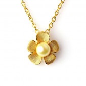 胸元に咲くパールと大輪の花 純金ペンダント|ペンダント|レディース