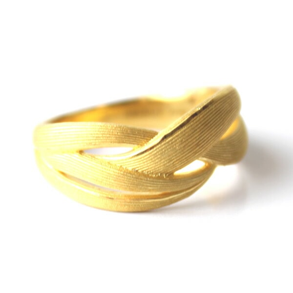 エレガントなヘアライン 純金リング