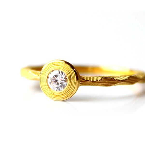 一粒ダイヤモンド 0.1ct  純金リング