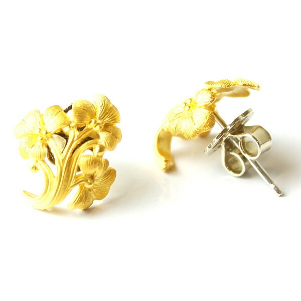幻の花フラワーモチーフ 純金ピアス