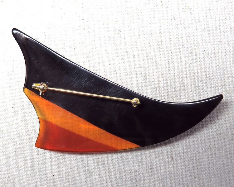 本べっ甲 ３色ブローチ (長崎のべっ甲細工) 