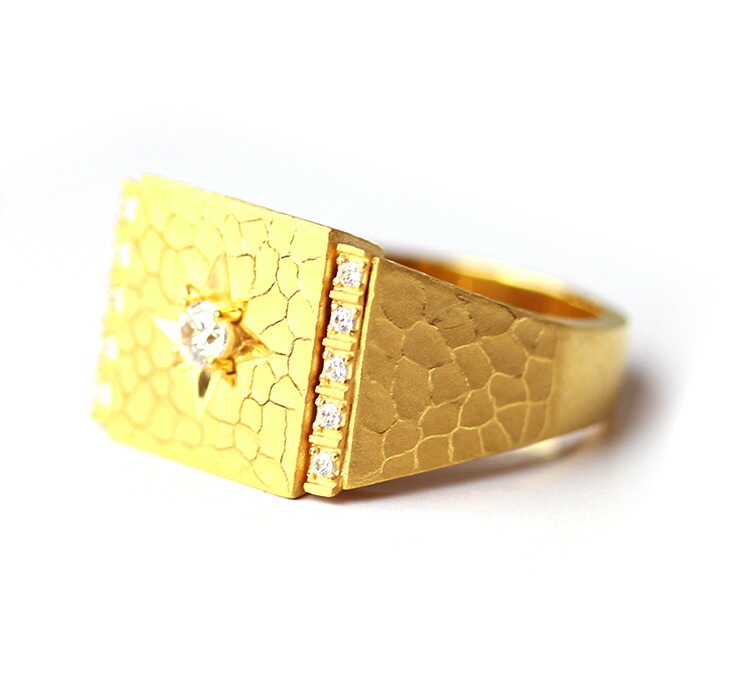 <メンズ>ダイヤモンド 0.18ct 純金印台リング