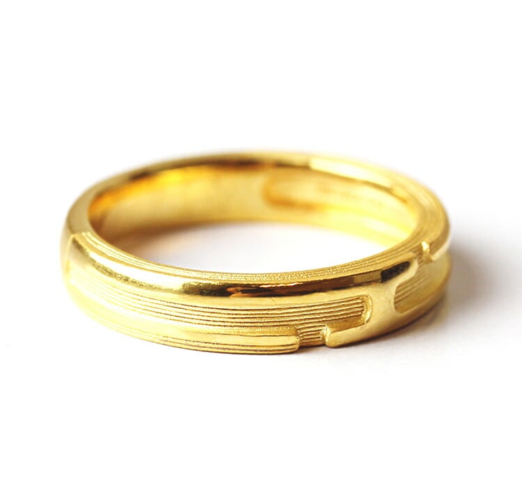 主張のあるテクスチャ 純金リング