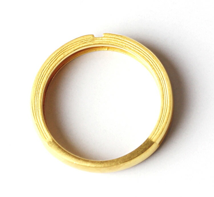 主張のあるテクスチャ 純金リング