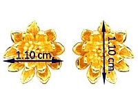 生命力を感じる蓮の花 純金ピアス