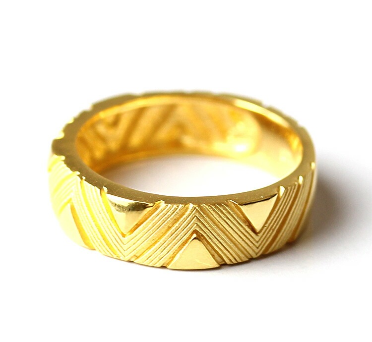 幾何学模様 純金リング