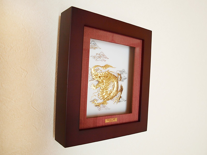 【即日お届け】空を舞う龍を描いた「雲龍」純金アート